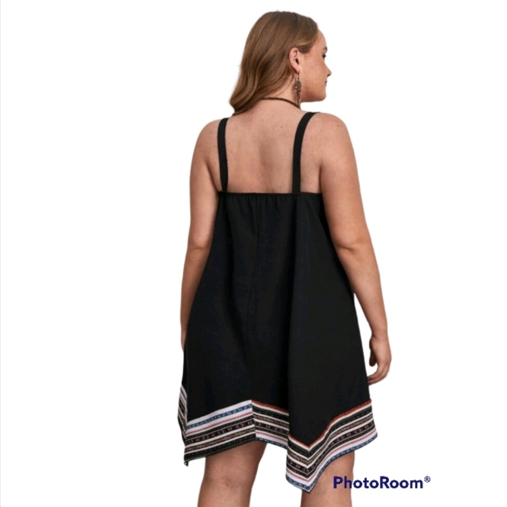 Plus Size Geo Print Cami Spaghetti Strap Dress - Picture 2 of 4